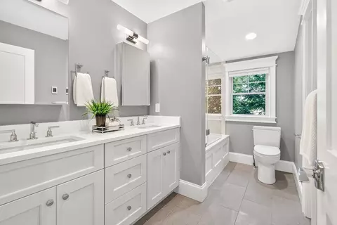Bath - 101 Sumner Rd #1, Brookline, MA 02445 photo 2 of 2