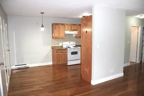 Living - 75 Nicholas Rd #G, Framingham, MA 01701 photo 6 of 6