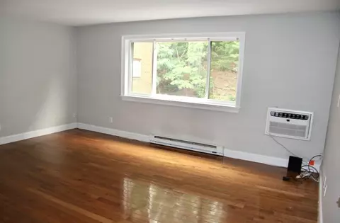Living - 75 Nicholas Rd #G, Framingham, MA 01701 photo 1 of 6