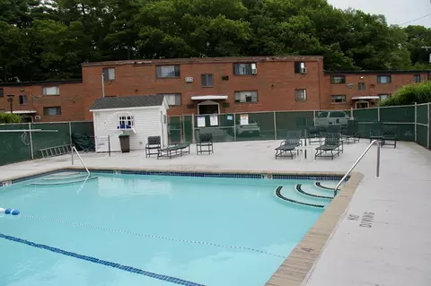 Exterior - 75 Nicholas Rd #G, Framingham, MA 01701 photo 3 of 9
