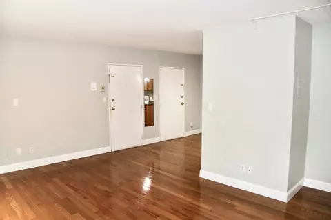 Living - 75 Nicholas Rd #G, Framingham, MA 01701 photo 4 of 6