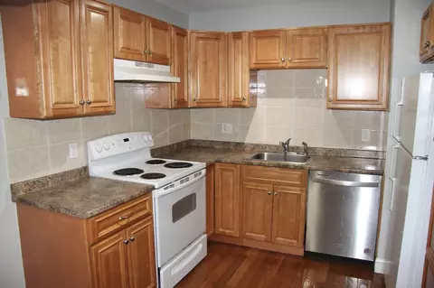 Kitchen - 75 Nicholas Rd #G, Framingham, MA 01701 photo 1 of 2