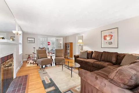 4 Park Ave, Dover, MA 02030 photo 5