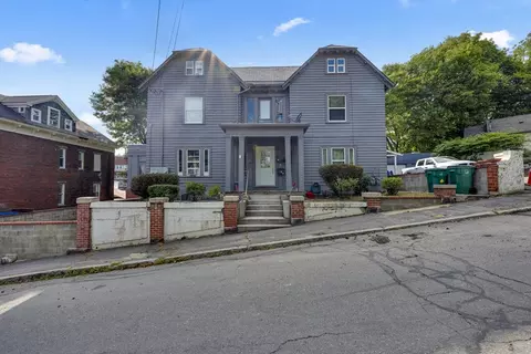 18 Mount Vernon St, Fitchburg, MA 01420