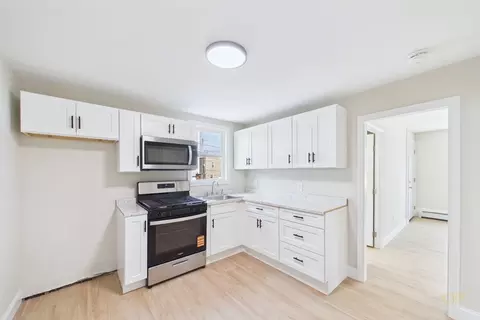201 Wade St, Fall River, MA 02721 photo 8