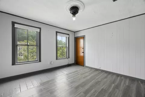 Bedroom - 188 Vernon St, Worcester, MA 01607 photo 6 of 12