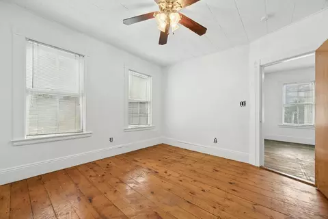 Bedroom - 188 Vernon St, Worcester, MA 01607 photo 10 of 12