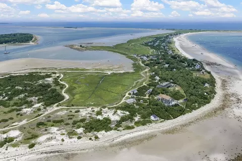 101 Western Pt, Plymouth, MA 02360