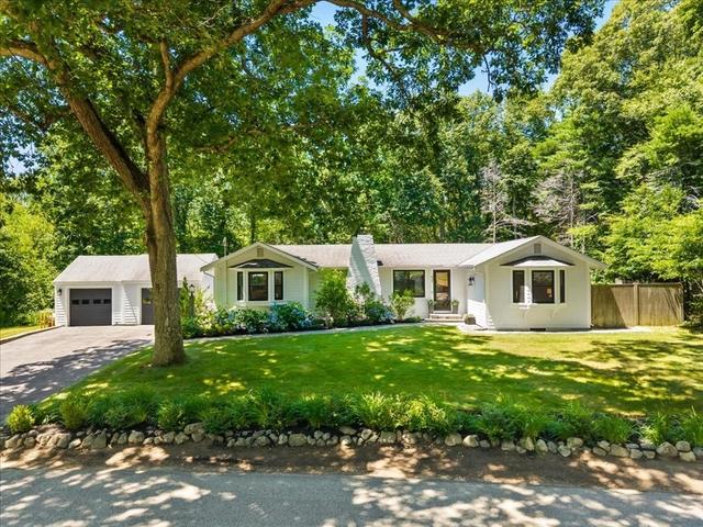 822 First Parish Rd, Scituate, MA 02066