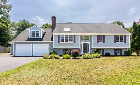 37 Yearling Run Rd, Bourne, MA 02532