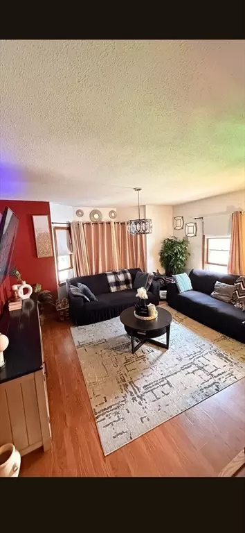 111 Maple St, Gardner, MA 01440 photo 4