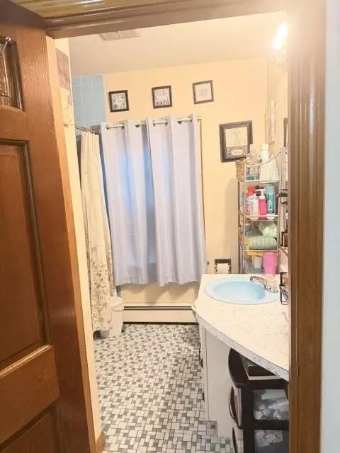 111 Maple St, Gardner, MA 01440 photo 13