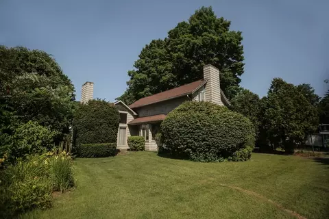5 Hampden Ct, Monson, MA 01057