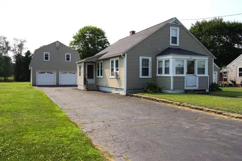 112 Blaine Ave, East Brookfield, MA 01515