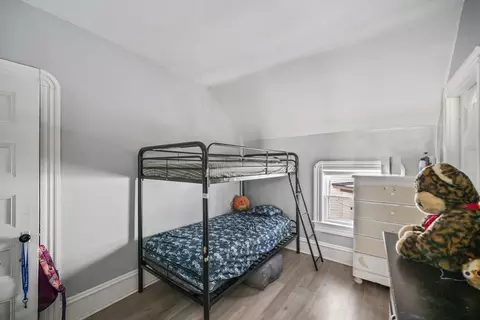82 Snell St, Fall River, MA 02721 photo 18