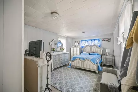 82 Snell St, Fall River, MA 02721 photo 14
