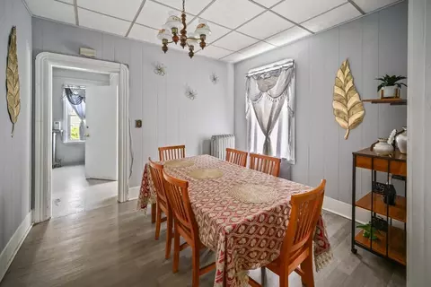 82 Snell St, Fall River, MA 02721 photo 3