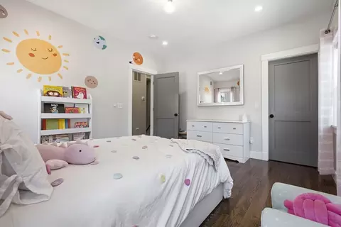 Bedroom - 33 Bryant St, Wakefield, MA 01880 photo 2 of 4