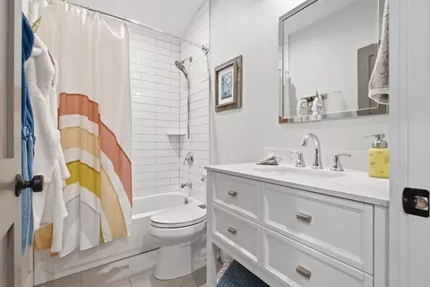 Bath - 33 Bryant St, Wakefield, MA 01880 photo 3 of 3