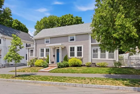 Exterior - 33 Bryant St, Wakefield, MA 01880 photo 7 of 8