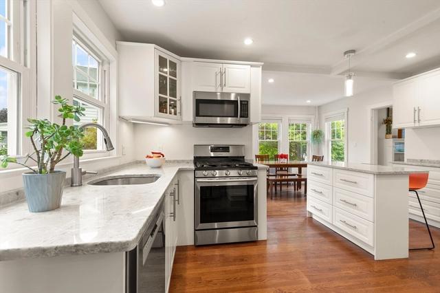 67 Washington St, Reading, MA 01867