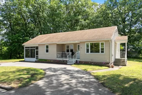 80 Tenth St, Leominster, MA 01453