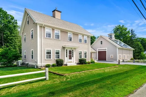 11 Maple Rd, Chelmsford, MA 01824