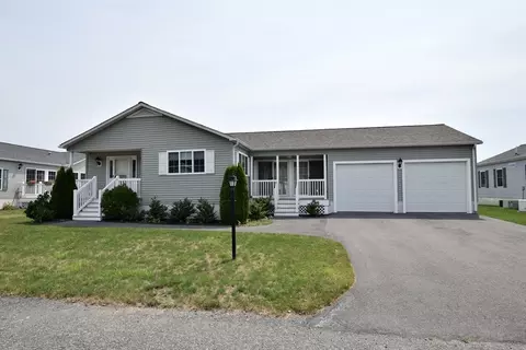 20 Quarry Stone Dr, Bridgewater, MA 02324