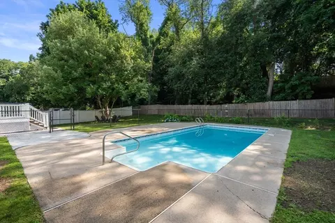 63 Conlyn Ave, Franklin, MA 02038 photo 29