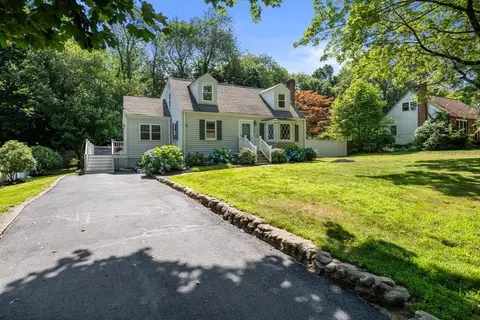 63 Conlyn Ave, Franklin, MA 02038 photo 4