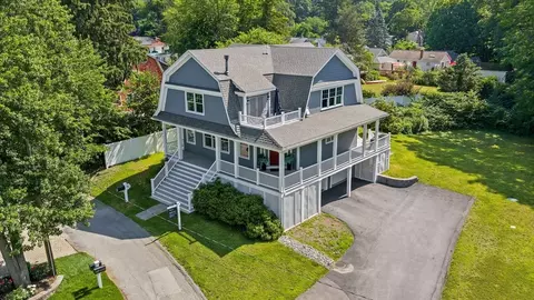 5 Crest Rd, Wayland, MA 01778