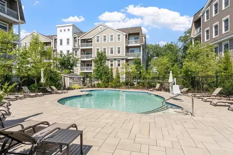 320 Middlesex Ave #E307, Medford, MA 02155