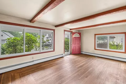 Living - 31 Conway St, Worcester, MA 01607 photo 2 of 7