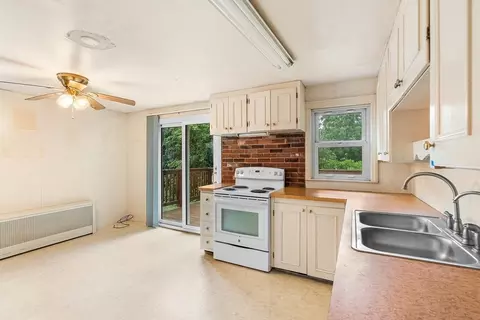 Kitchen - 31 Conway St, Worcester, MA 01607 photo 3 of 7