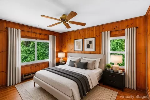 Bedroom - 31 Conway St, Worcester, MA 01607 photo 5 of 8