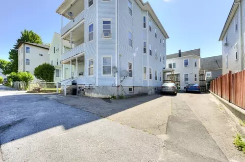 Exterior - 71 Esther St, Worcester, MA 01607 photo 2 of 7
