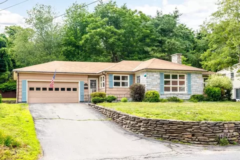 197 Walton St, Fitchburg, MA 01420