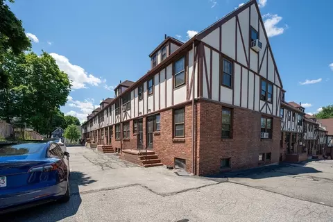 247 Washington St #11, Winchester, MA 01890