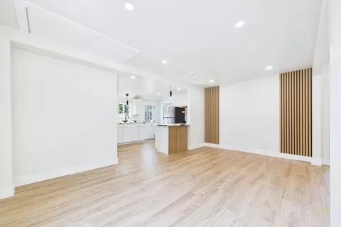 Living - 6 Pinehurst Dr, Wareham, MA 02571 photo 5 of 6