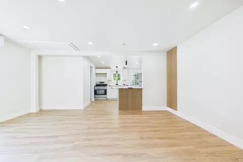Living - 6 Pinehurst Dr, Wareham, MA 02571 photo 6 of 6