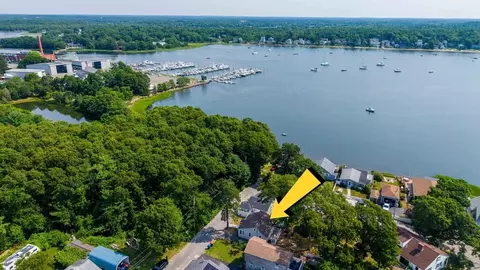 View/Area - 6 Pinehurst Dr, Wareham, MA 02571 photo 2 of 4