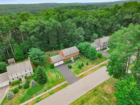 View/Area - 7 Hazeltine Rd, Upton, MA 01568 photo 1 of 2