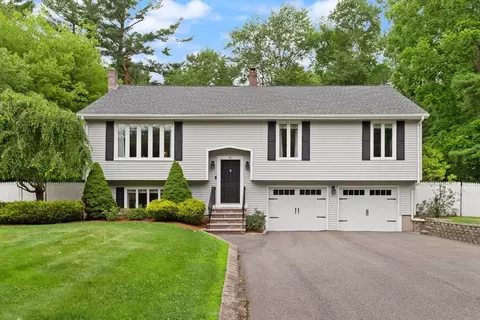 21 Kennedy Cir, Easton, MA 02375