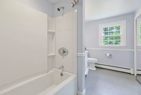Bath - 76 Gilbert St, Mansfield, MA 02048 photo 3 of 5