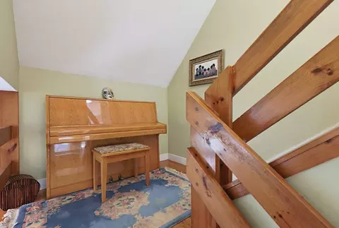 Entry Way - 76 Gilbert St, Mansfield, MA 02048 photo 3 of 4
