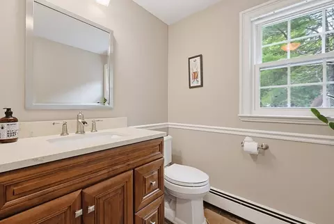 Bath - 76 Gilbert St, Mansfield, MA 02048 photo 1 of 5