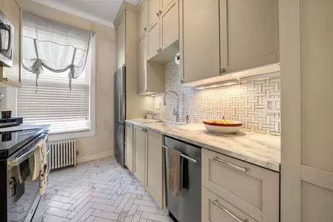 Kitchen - 554 E 4th St #1B, Boston, MA 02127 photo 2 of 6