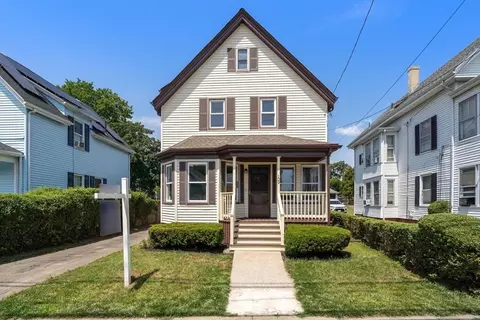 129 Maple St, Lynn, MA 01904 photo 2