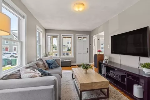 129 Maple St, Lynn, MA 01904 photo 7