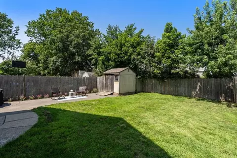 129 Maple St, Lynn, MA 01904 photo 28